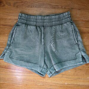 Aerie Mineral Wash Fleece Shorts XS Sage Green